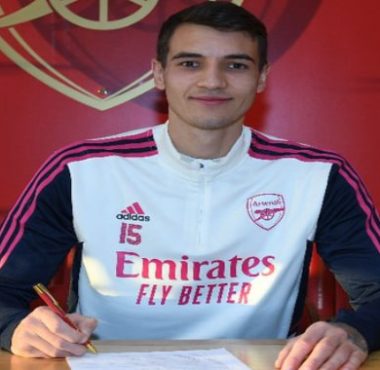 Arsenal sign Kiwior from Spezia