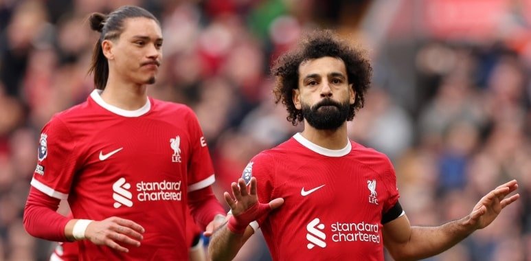 Salah Shines as Liverpool Triumph Over 10-Man Everton to Claim the Top Spot